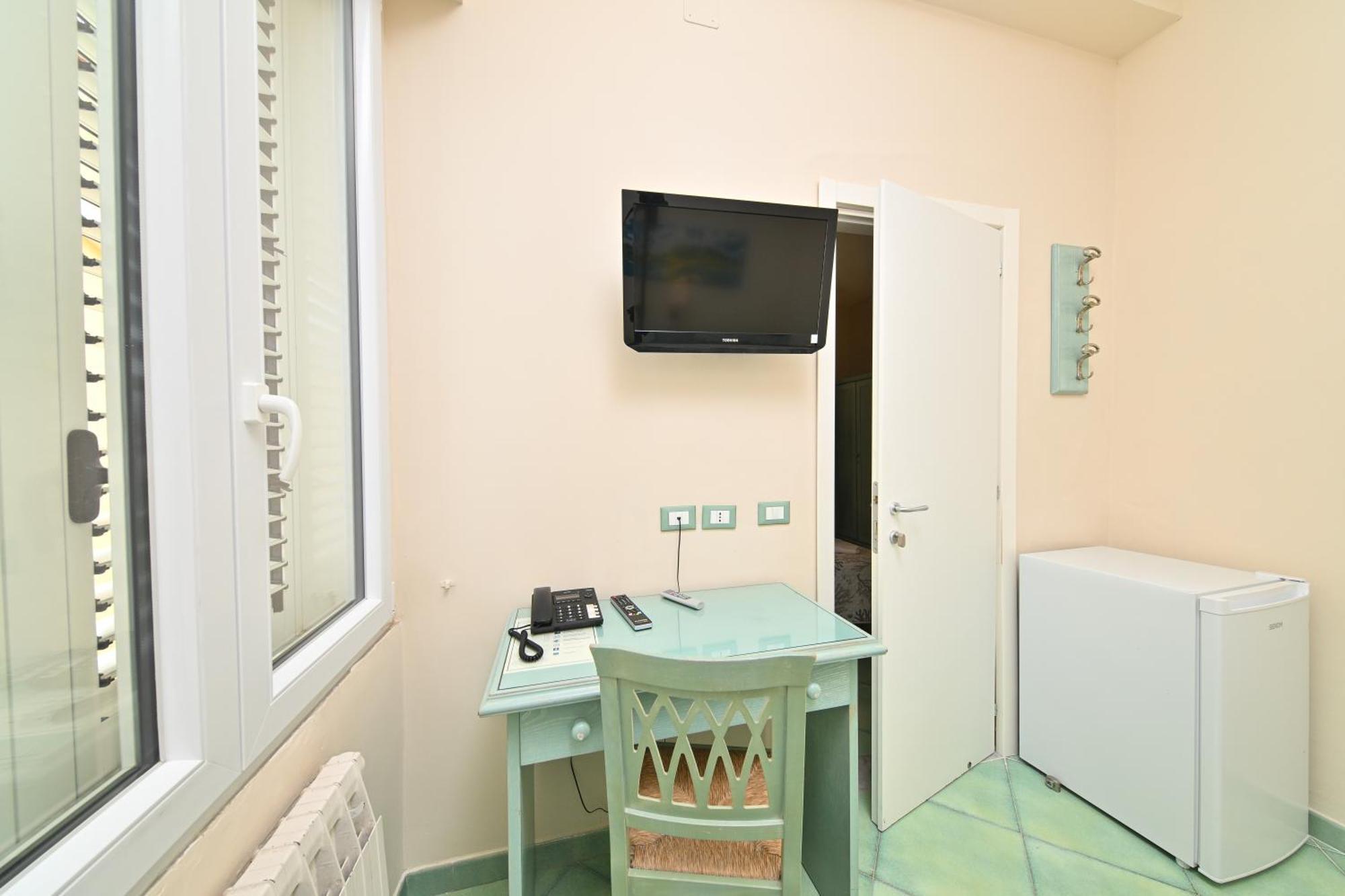 Albergo Atlantic ايسكيا المظهر الخارجي الصورة